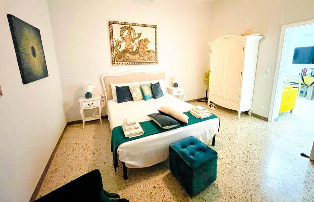 Trapani Centro Storico Apartment, Great Central Location! All New Furniture And Appliances! 외부 사진